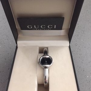 women's Gucci bangle watch